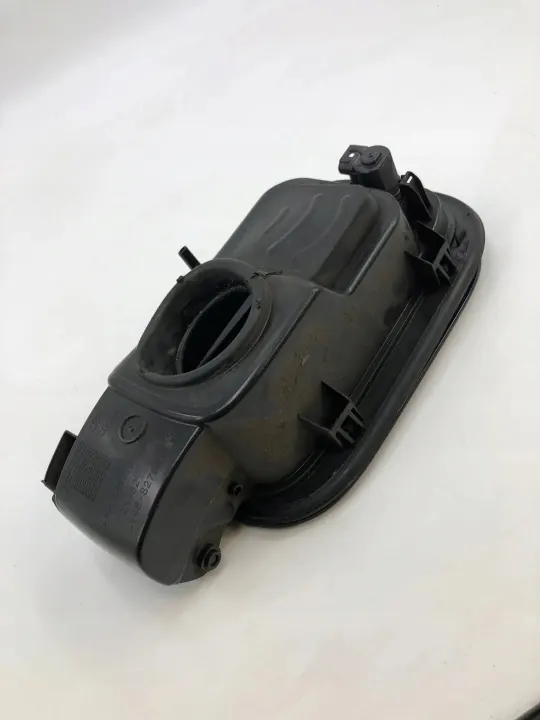 Ford Polttoainesäiliön kansi OEM LV4BS27936 - Käytetty image 2