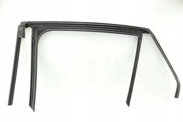 Joint de vitre arrière droit OEM 386997 pour Opel Corsa F image 3