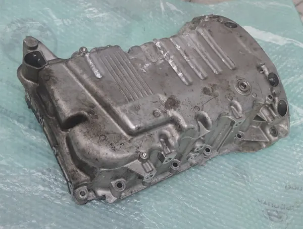 Öljypannu OEM 111114989R Renault Trafic III 2.0 DCI image 2