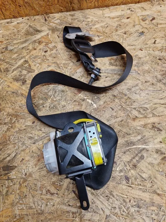 Toyota Verso 2014 Front Seat Belt Left Side OEM 0589P1000405 image 2