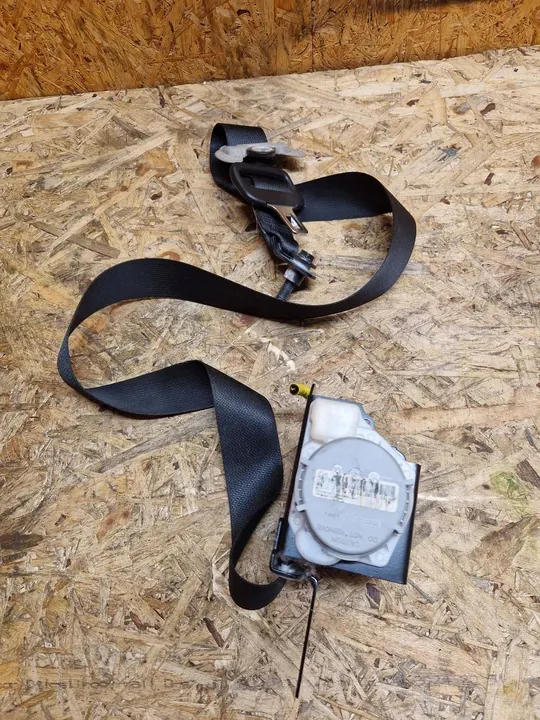 Toyota Verso 2014 Front Seat Belt Left Side OEM 0589P1000405 image 3