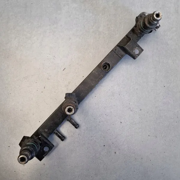 Rail de injeção BMW 5 E34 1727234 image 2