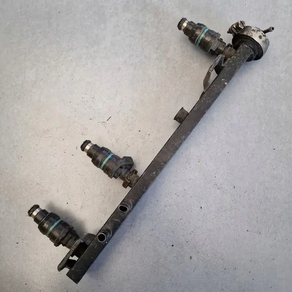 Rail de injeção BMW 5 E34 1727234 image 3