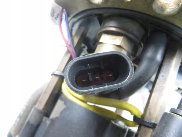 LPG-Kraftstoffpumpe OEM 67R010117 - Gebraucht image 7