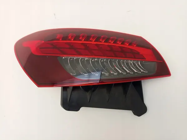 MERCEDES E-KLASA W213 LIFT SEDAN 20- LINKER ACHTERLICHT A2139065109 image 2