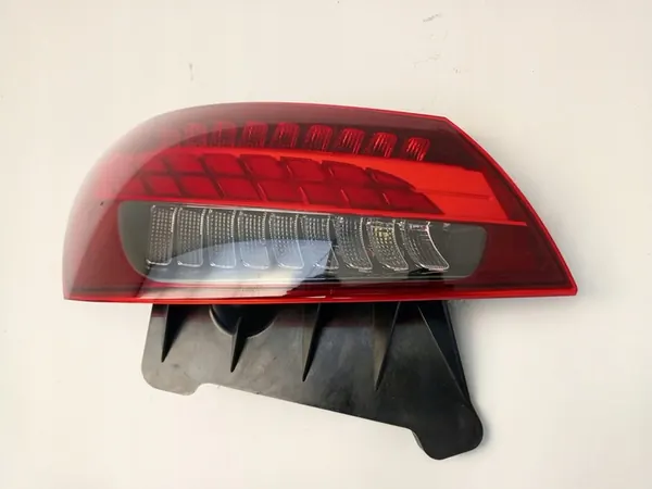 MERCEDES E-KLASA W213 LIFT SEDAN 20- LINKER ACHTERLICHT A2139065109 image 4