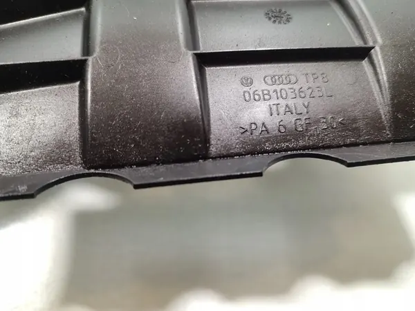 VW Golf Oljetank 1.6 Bensin 2006 06B103623L image 6