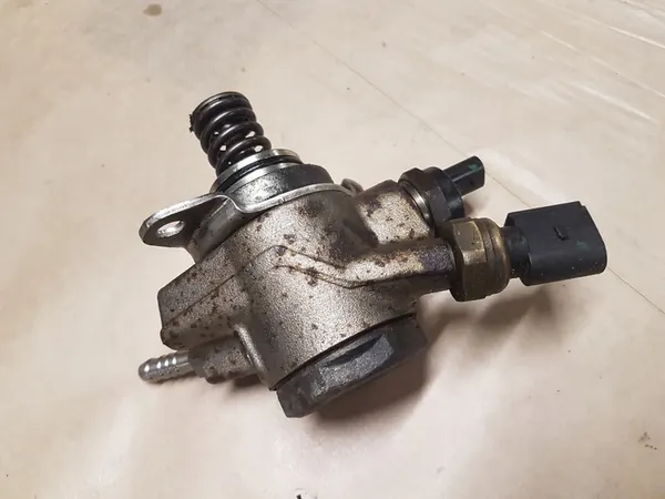 Korkeapaineinen polttoainesäiliö Audi RS6 image 2