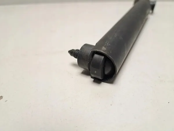 Höger bakluckaktuatör OEM 7473097 för BMW X7 G07 image 3