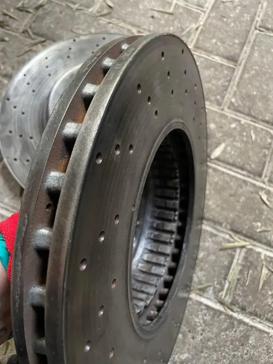 Voorremschijven Mercedes W222 350 CDI OEM A2224215000 image 3