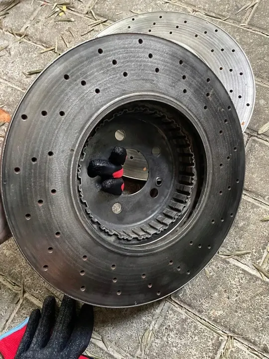 Voorremschijven Mercedes W222 350 CDI OEM A2224215000 image 4