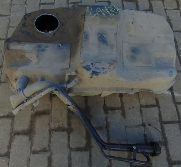 Tank-Einfüllstutzen OEM MLVIIIEU1 für Mitsubishi Lancer image 2