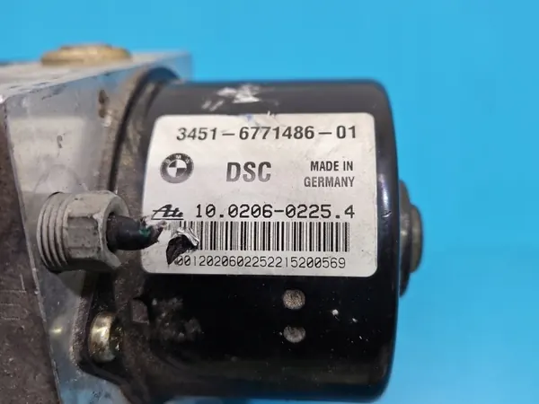 Gebrauchte ABS-Pumpe OEM 6771487 für BMW E87 image 3