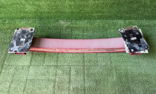 Viga para-choques traseiro Mazda MX5 OEM - Peça usada image 5