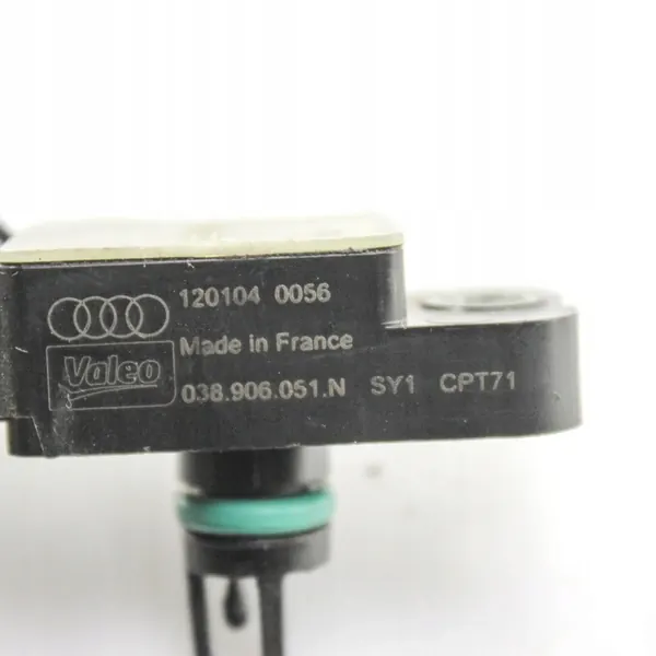 Audi A3 S3 8P 2010 Air Pressure Sensor OEM 038906051N image 4