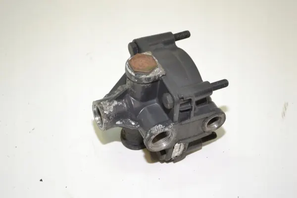 Wabco releventtiili OEM A0054299544 Mercedes Actros image 2