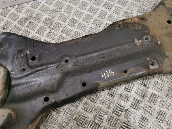 Vorderes Hilfsrahmen Citroen C-Crosser 2011 OEM AMD189313 image 3