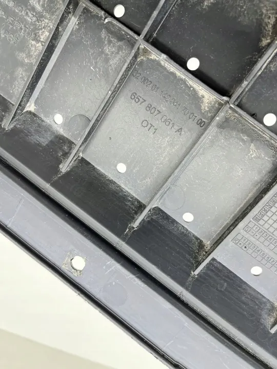 Skoda Scala etupuskurin peitelaatta OEM 657807061A image 7