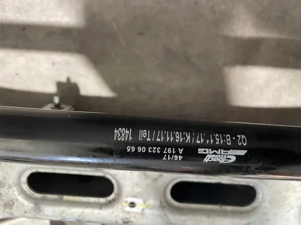 Kelkka Mercedes AMG GT C190 A190 W190 OEM A1906207601 image 7