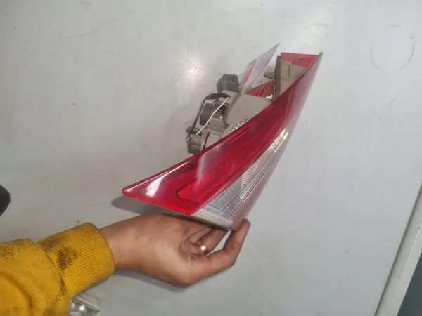 Vänster bakre inre lampa Ford Focus MK3 2011- OEM BM51-13A603-AD image 4