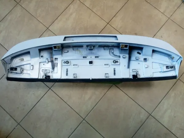 Spoiler OEM 9681135677 pour Citroen C5 III X7 Hayon image 5