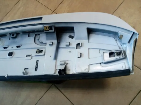 Spoiler OEM 9681135677 pour Citroen C5 III X7 Hayon image 6