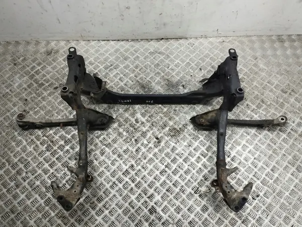 Audi A7 S7 4G 2012 Voorste hulpframe OEM AMD117120 image 2