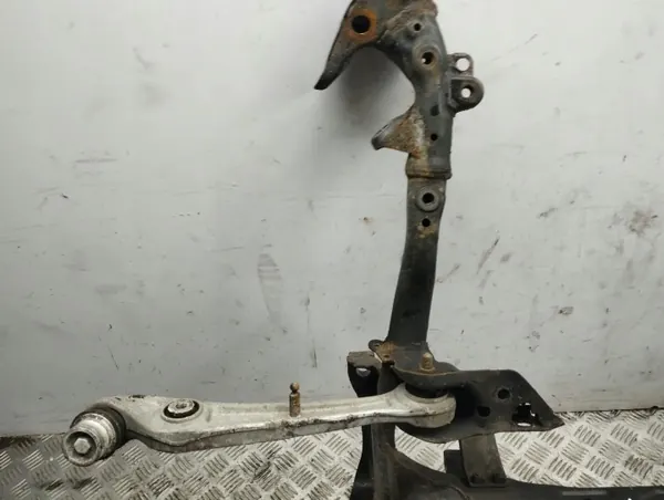 Audi A7 S7 4G 2012 Voorste hulpframe OEM AMD117120 image 4