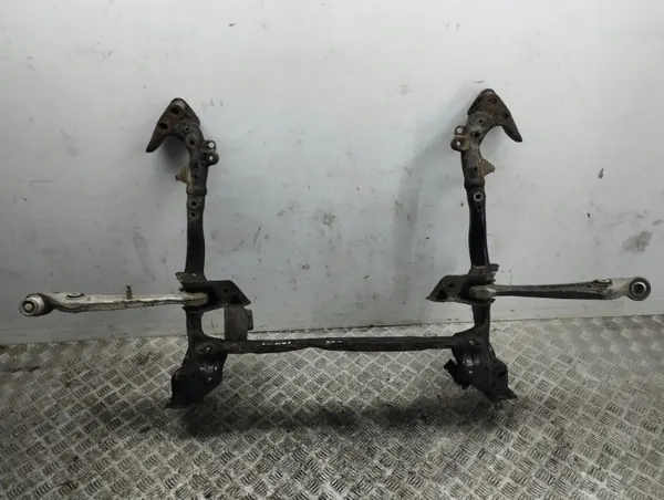 Audi A7 S7 4G 2012 Voorste hulpframe OEM AMD117120 image 5