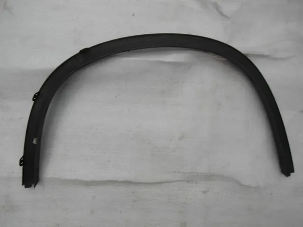 BMW X1 E84 Etu oikea lokasuoja image 2