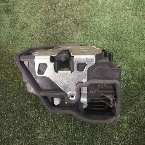 BMW X5 E70 Höger Framdörrslås 7229458 image 3