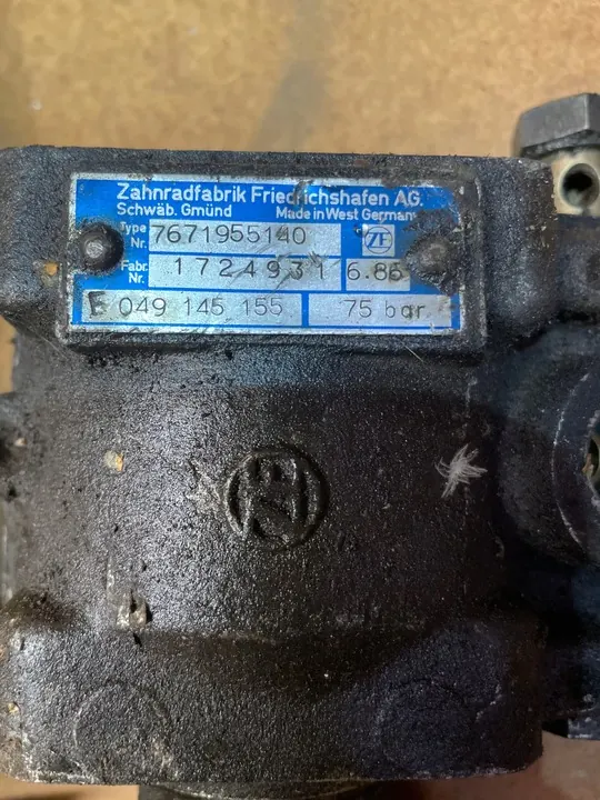 Bomba de direção assistida VW LT 28-35 Audi 80/90/100/200 OEM image 2