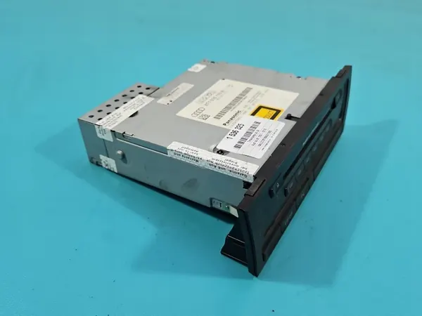 Cambiador CD Audi OEM 8T1035110B para A5 8T image 5
