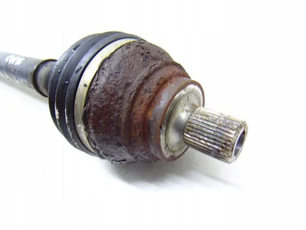 Höger framaxel VW Passat B8 1.6 TDI image 2