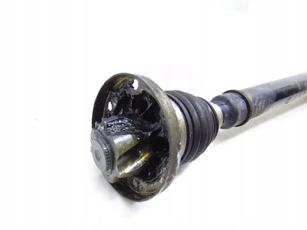 Höger framaxel VW Passat B8 1.6 TDI image 3