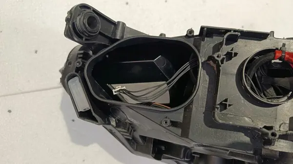 VW Passat B8 Oikea Etuvalaisin Full LED 3G1941114A image 10