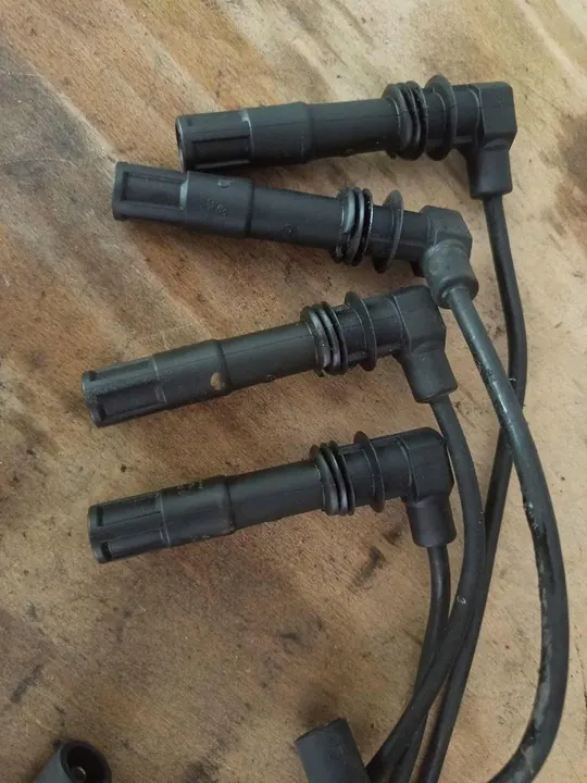 VW GOLF IV 1.4 16v High Voltage Wires OEM 44328 image 2