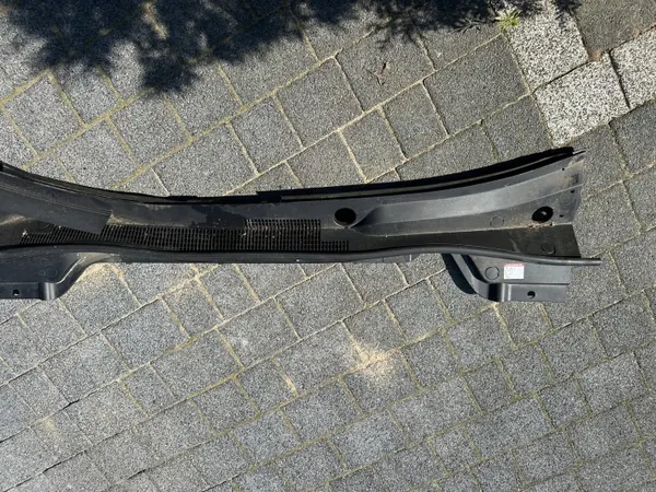 Lexus UX 250H Metallisk Skottpanel OEM Del image 3