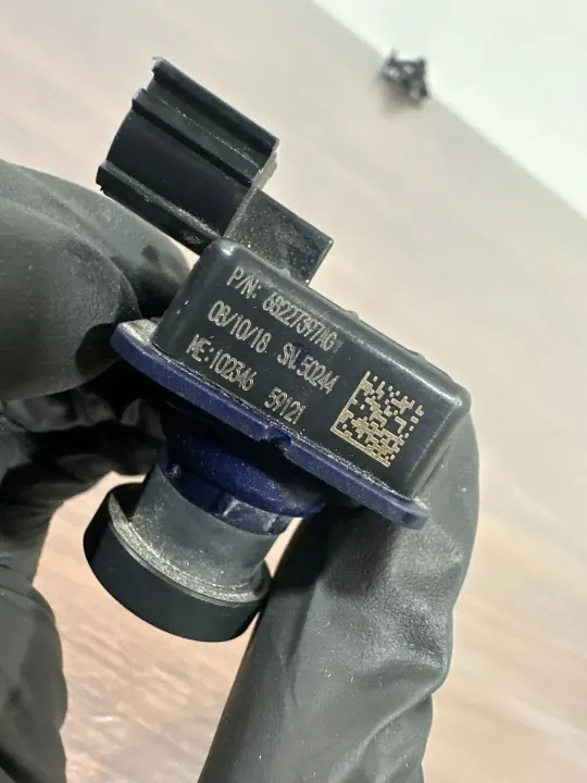 OEM 68227397AG peräkamera Chrysler Pacifica 2019:lle image 8