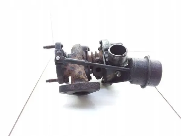 Turbo AUDI A4 (8D2,B5) 028145702 1.9L 66kW image 2
