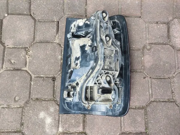 Luz Trasera Izquierda VW Amarok Lift 2H1945095F Original image 3