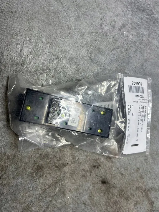 Raam Schakel Paneel Links Kia Ceed II 12-17 93570-A2200 image 4