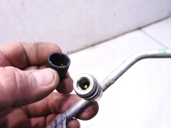 A/C-letku Renault Clio IV OEM 924406095R image 6