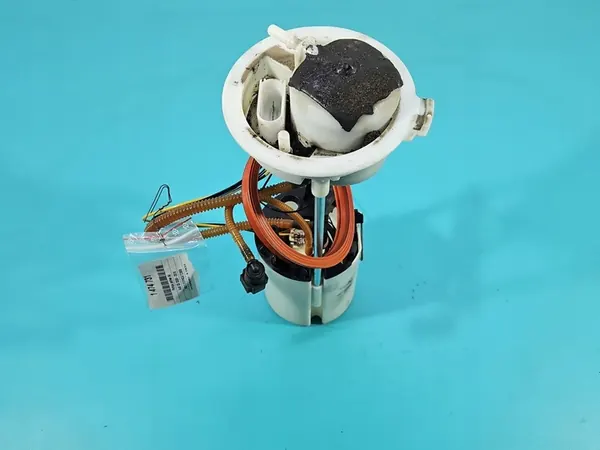 Brandstofpomp Audi Q5 08- 2.0 TFSI 8R0919051K image 2