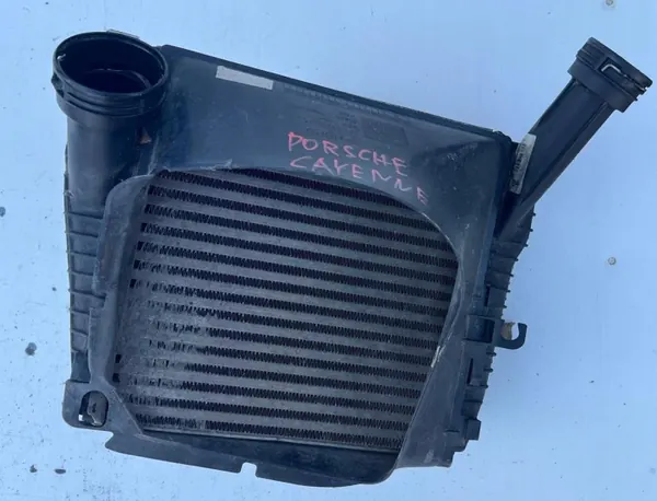 Porsche Cayenne oikea intercooler-jäähdytin 7PO145804A image 2