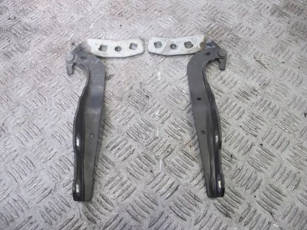 Paumelles de Capot Ford Kuga MK3 OEM KUGAMK3ZAWIASYMASK image 2