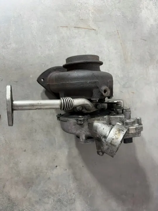 Mercedes Turbo OEM A6510900086 - Begagnad image 4