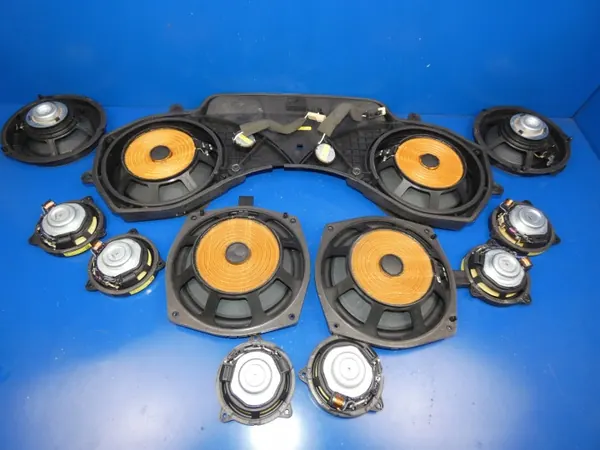 Conjunto Altavoces Jaguar XJ X351 B&W OEM MIJ44107 image 4