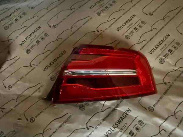 AUDI A8 S8 D4 LONG LIFT TAKAKANSI MATRIX VALOT OEM LX5R image 7