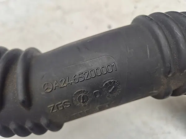 MERCEDES CLA W117 1.6 Luchtkanaal A2465200001 image 2